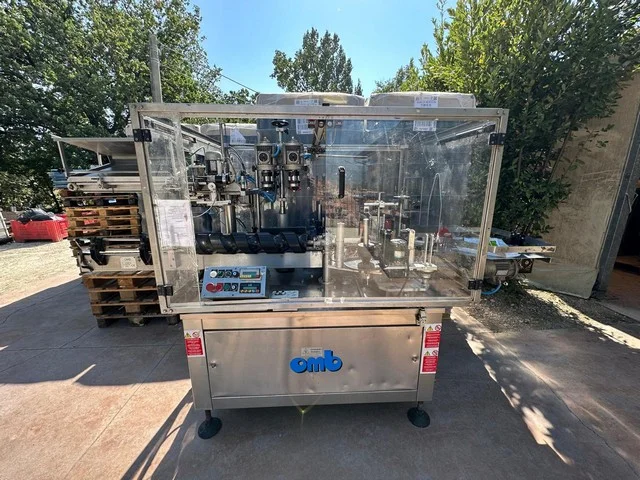 Capsuladora OMB OMB capsuling machine wi Usada — linha de engarrafamento usada para Capsuling Machines