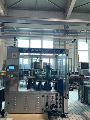 Rotuladora Sig Alfa Sig Alfa labeller Usada — linha de engarrafamento usada para Labellers