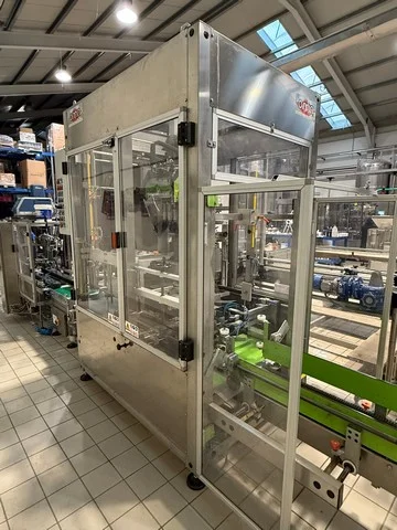 Encartonadeira OMA Oma case erector and cas Usada — linha de engarrafamento usada para Case Packers