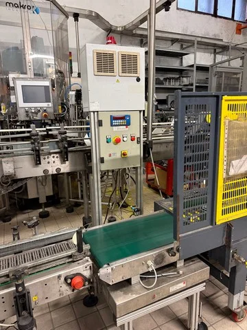 Equipamento Diverso IEMMEGI Iemmegi carton weighing Usada — linha de engarrafamento usada para Various Machines