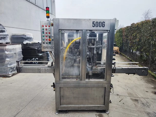 Lavadora-Secadora GAI Gai washer-dryer Usada — linha de engarrafamento usada para Washer-Dryers