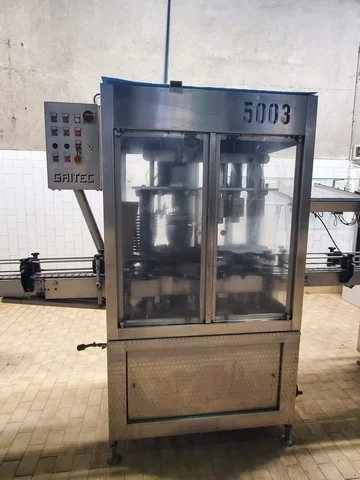 Lavadora-Secadora GAI Gai washer-dryer Usada — linha de engarrafamento usada para Washer-Dryers