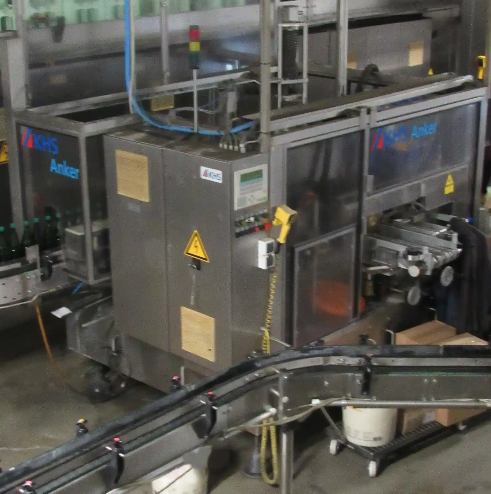 Rotuladora KHS PET KHS Labeller 15.000 Usada — linha de engarrafamento usada para Labellers