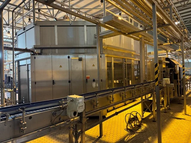 Linha de Engarrafamento Krones Krones Filling Line 40.0 Usada — linha de engarrafamento usada para Bottling Lines