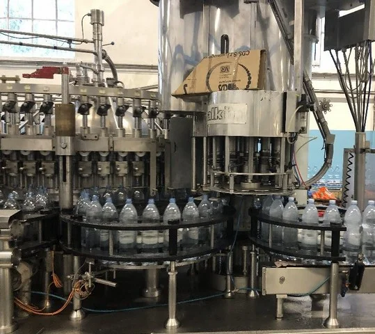 Used Sarcmi PET filling line for sparkiling and still water — 4