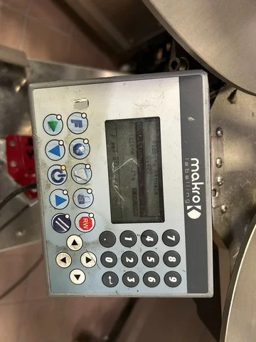 Used Makro Adhesive labeller — 2