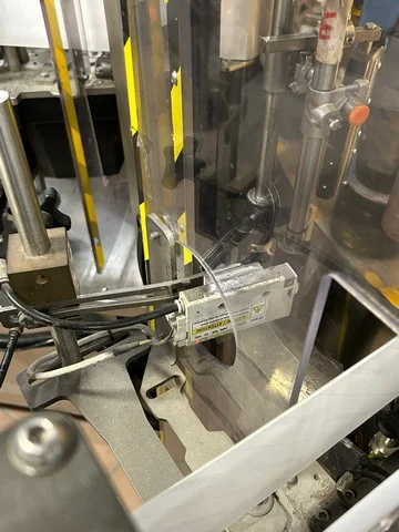 Used Makro Adhesive labeller — 8