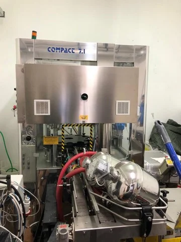 Used Alfatek filling monoblock — 2