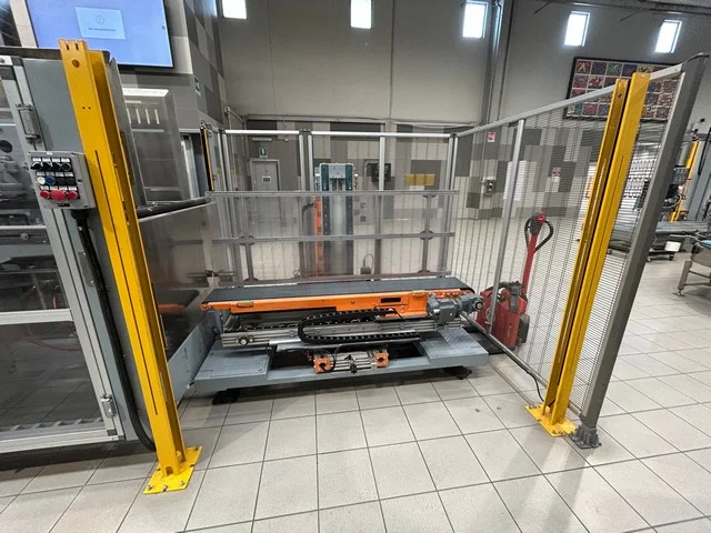 Used Mas pack case erector — 3