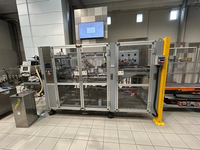 Used Mas pack case erector — 4