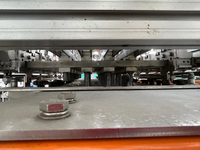 Used Mas pack case erector — 7