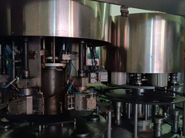 Used Nortan capsuling machine for PVC, Polylaminate and sparkling wine capsule — 2