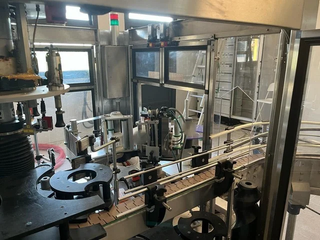 Used SMI adhesive labeller — 3