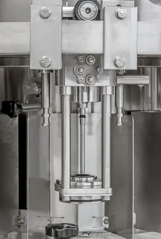 New Cimec isobaric triblock for glass bottle and cans — 4
