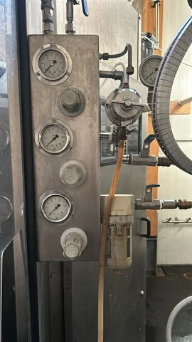 Used Bertolaso isobaric filler — 6