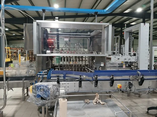 Used Ape case packer