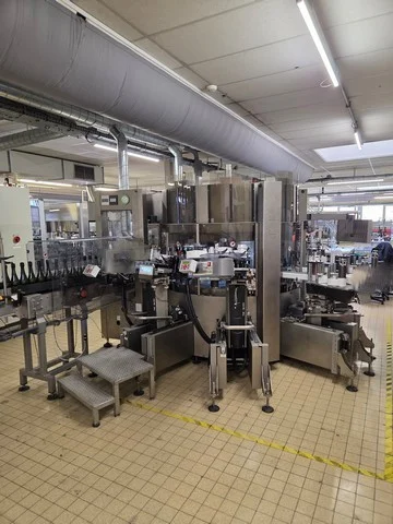 Used Sacmi 12T 6S self-adhesive labeling machine
