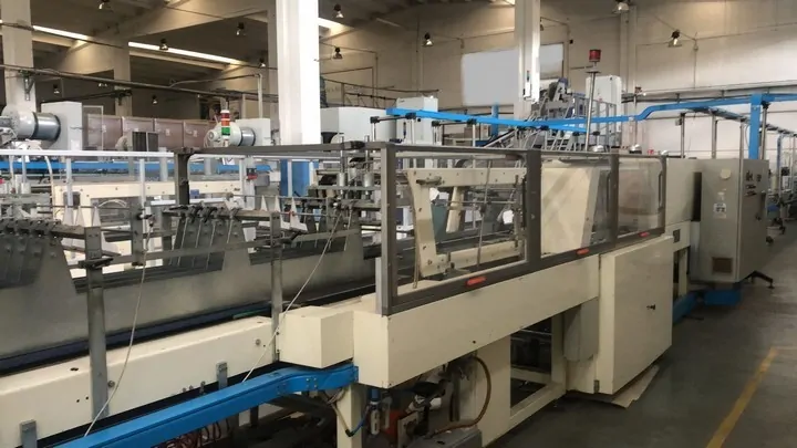Used Complete Isobaric Bottling Line Pet & Glass bottles photo 5