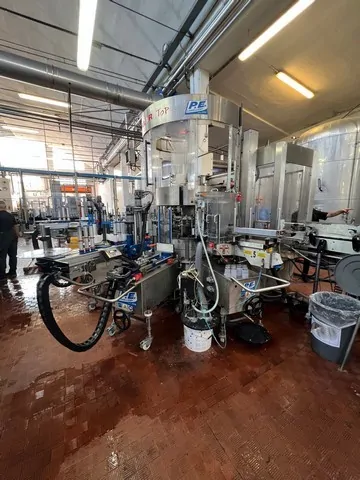 Used Bottling Line Isobaric Champagne 9.000 bph photo 9