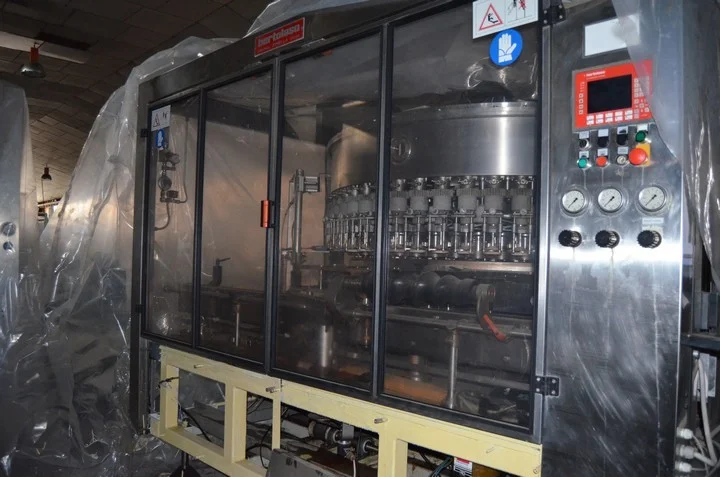 Linha de Engarrafamento Bertolaso glass bottling line for Usada — linha de engarrafamento usada para Bottling Lines