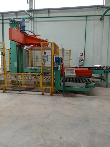 Paletizador Cosma Pack Palletizer Cosma Pack Ma Usada — linha de engarrafamento usada para Palletizers