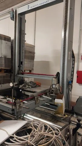 Paletizador Bortolin Kemo Bortolin Kemo palletizer Usada — linha de engarrafamento usada para Palletizers