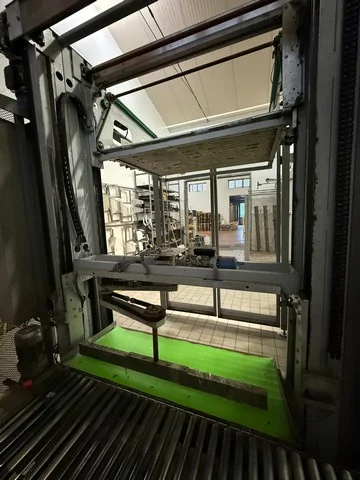 Paletizador Oma Oma palletizer Usada — linha de engarrafamento usada para Palletizers