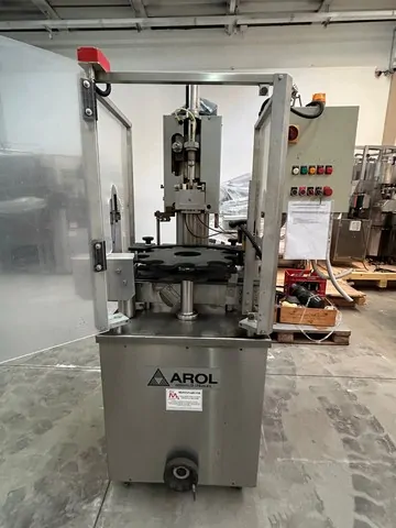 Capsuladora Arol Capper Arol Gemini R Usada — linha de engarrafamento usada para Cappers