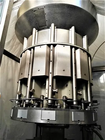 Capsuladora 1995 capper Bertolaso 512 R Usada — linha de engarrafamento usada para Cappers