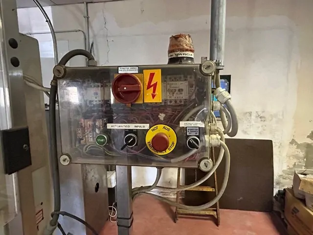 Used capper Bertolaso Alfa 110 — used cappers
