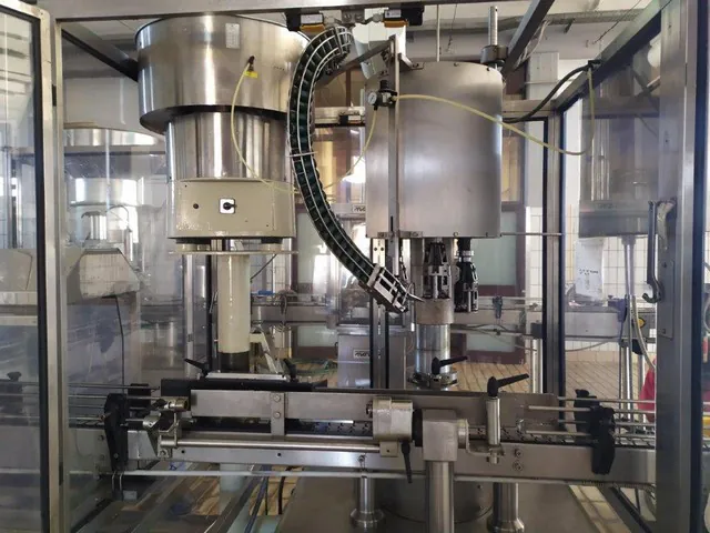Used capper Bertolaso Sigma 603 photo 3