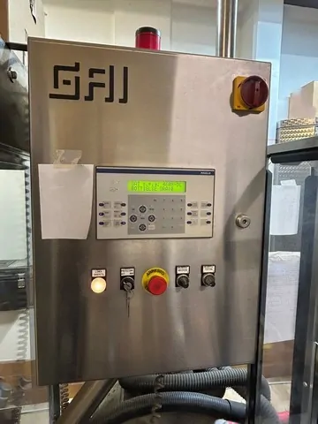 Capsuladora GAI Capsuler 2001 GAI 4608 D Usada — linha de engarrafamento usada para Capsuling Machines