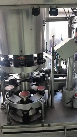 Capsuladora GAI Capsuler Gai 426 4DT Usada — linha de engarrafamento usada para Capsuling Machines