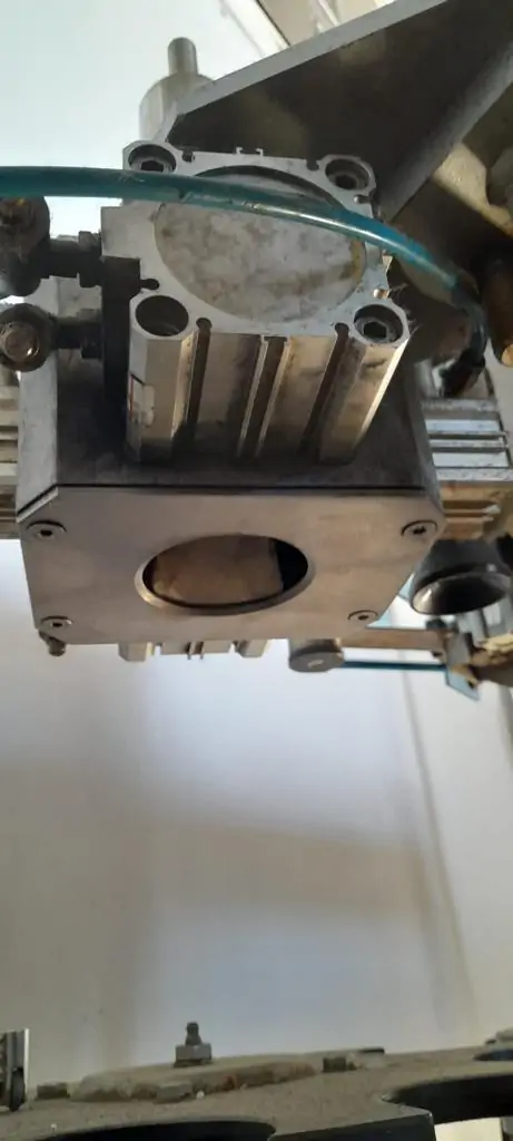 Capsuladora Nortan Capsuler Nortan Unicap 3 Usada — linha de engarrafamento usada para Capsuling Machines