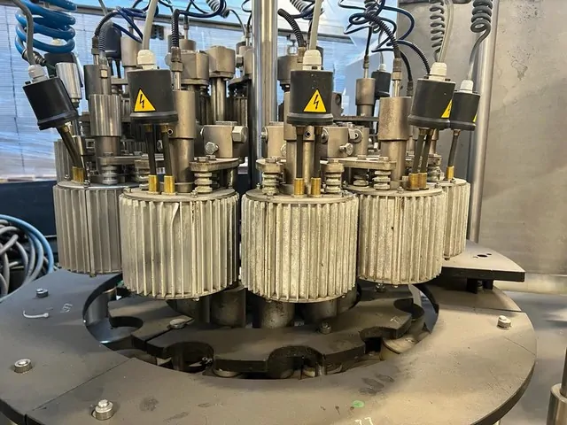 Used Capsuler Robino&Galandrino 12T Pvc photo 4