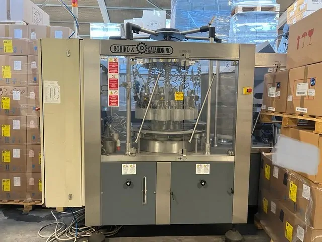 Used Capsuler Robino&Galandrino 12T Pvc photo 8