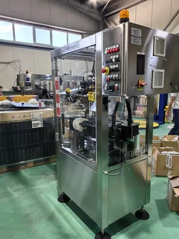 Capsuladora Robino & Galandrino Capsuler Robino&Galandri Usada — linha de engarrafamento usada para Capsuling Machines