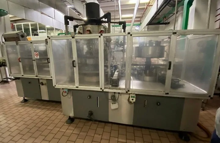 Used Capsuler Robino&Galandrino Poker 8.9 — used capsuling machines