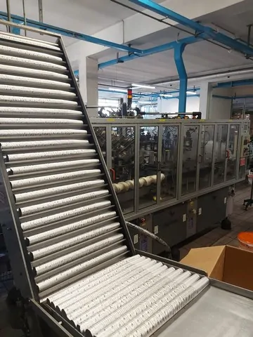 Capsuladora Robino & Galandrino Capsuler Robino&Galandri Usada — linha de engarrafamento usada para Capsuling Machines