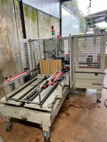 Formadora de Caixas 3M-Matic Case Erector 3M-Matic Usada — linha de engarrafamento usada para Case Erectors