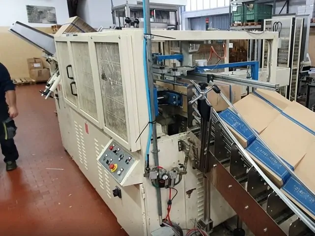 Formadora de Caixas Eurotema Case Erector Eurotema FC Usada — linha de engarrafamento usada para Case Erectors