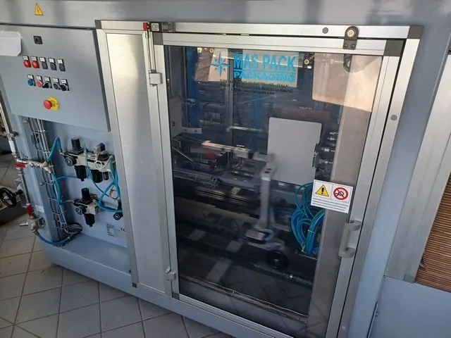 Formadora de Caixas Mas Pack Case Erector Mas Pack Ma Usada — linha de engarrafamento usada para Case Erectors