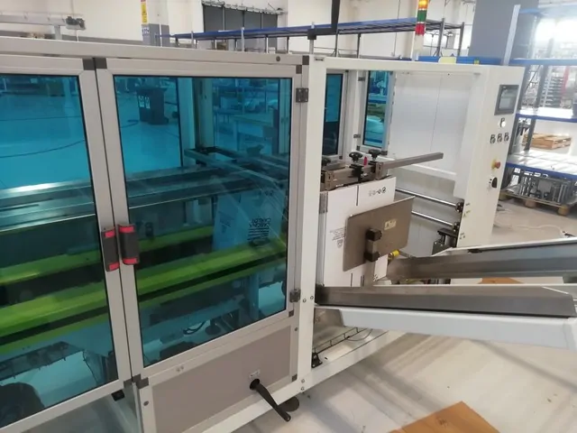 Formadora de Caixas Unknown Case Erector mh-fj-3a Usada — linha de engarrafamento usada para Case Erectors