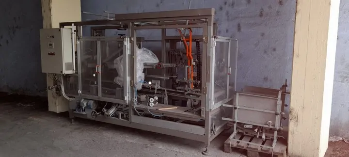 Formadora de Caixas SGE Case Erector Sge Usada — linha de engarrafamento usada para Case Erectors