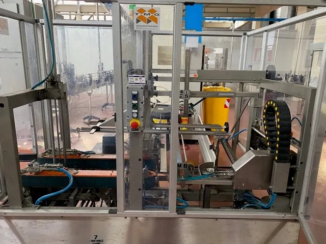 Formadora de Caixas TMG Case Erector TMG Formec Usada — linha de engarrafamento usada para Case Erectors