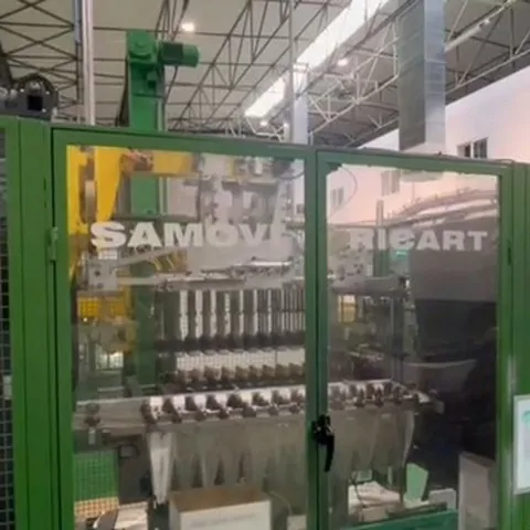 Encartonadeira Kosme Case Packer Sealer Kosme Usada — linha de engarrafamento usada para Case Packers