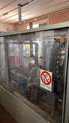 Seladora de Caixas TMG Case Sealer TMG Usada — linha de engarrafamento usada para Case Sealers