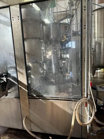 Linha de Engarrafamento Bertolaso Complete Bottling Line B Usada — linha de engarrafamento usada para Bottling Lines