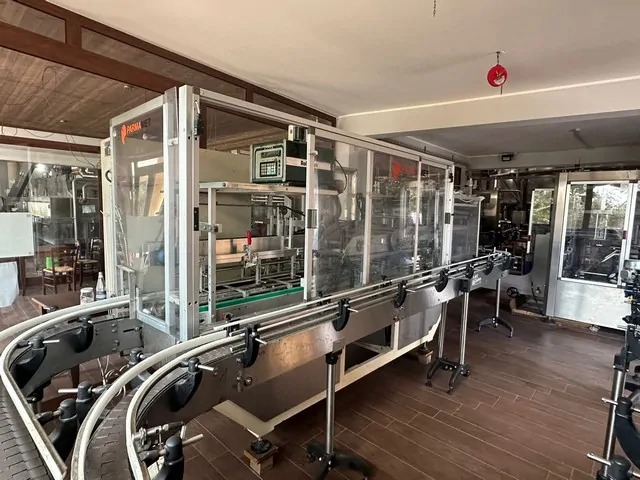 Used Complete Bottling Line Borelli for Beer photo 8