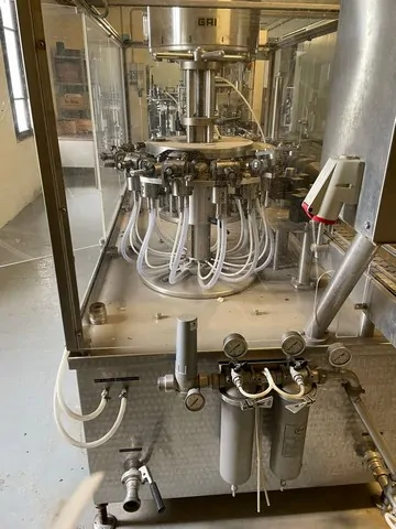 Used Complete Bottling Line GAI 1.500 bph photo 3